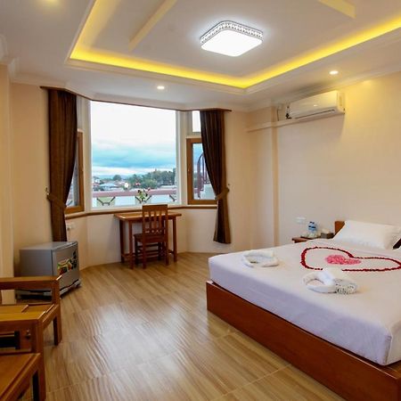 Five One Star Hotel Nyaung Shwe Eksteriør bilde