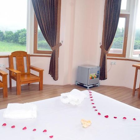 Five One Star Hotel Nyaung Shwe Eksteriør bilde