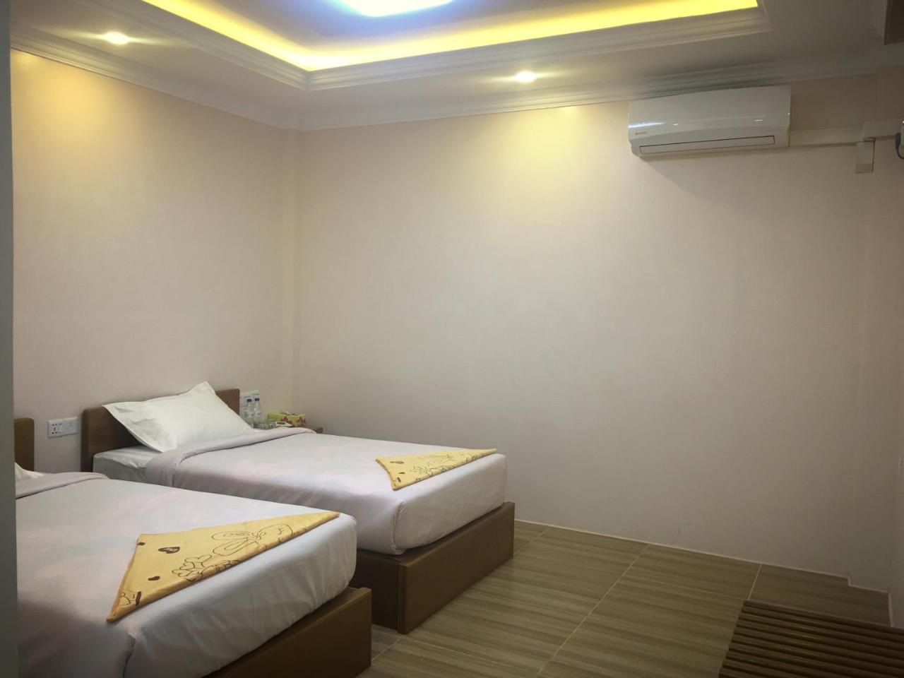 Five One Star Hotel Nyaung Shwe Eksteriør bilde
